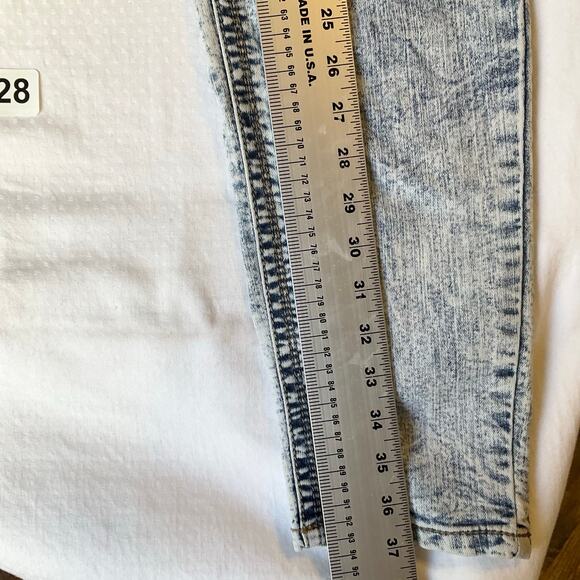 Wall Flower Women Skinny Jeans size 17 Blue Mid Rise Stretch Ankle Length - Picture 3 of 11